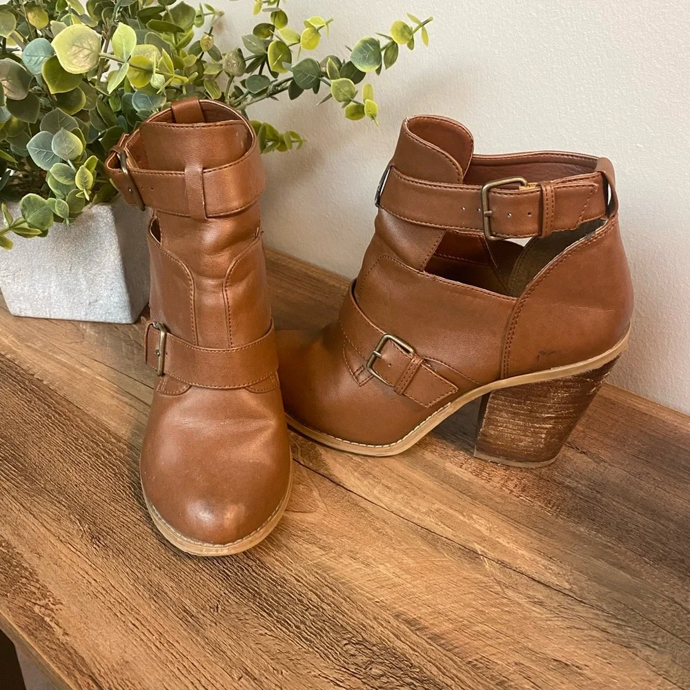 Call It Spring ankle boots - Picture 3 of 7